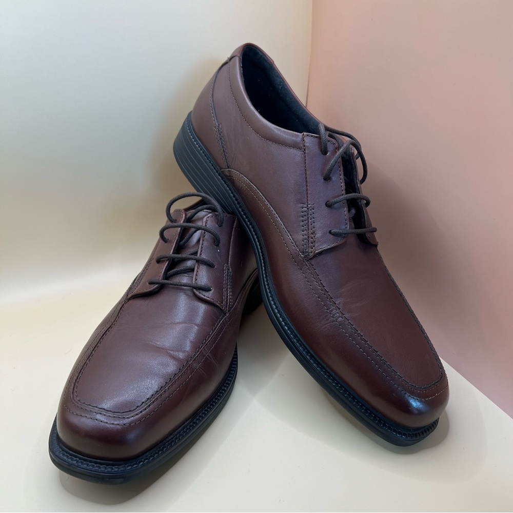 Bostonian FlexLite Men’s Size 9.5 - Lace-up- Brown - NWOT